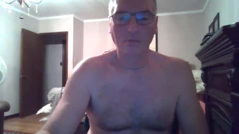 Snapshot of 123456ant chatting on February 8, 12:06 am 123456ant online show from February 8, 12:06 am