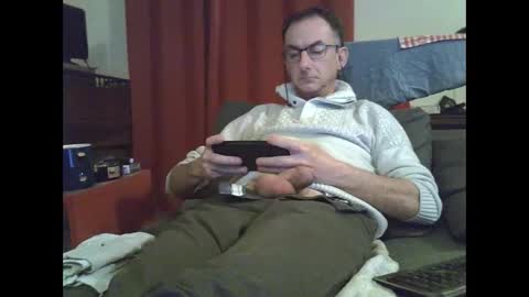 18remy45 online show from March 12, 9:45 pm