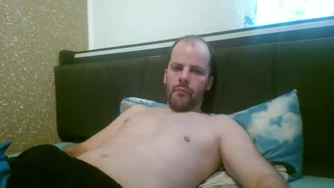 Snapshot of 19berni91 chatting on March 9, 6:17 am berni online show from March 9, 6:17 am