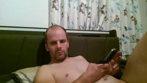 Snapshot of 19berni91 chatting on September 16, 6:53 pm berni online show from September 16, 6:53 pm