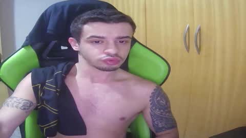 1good_vibes1 online show from February 3, 6:22 am