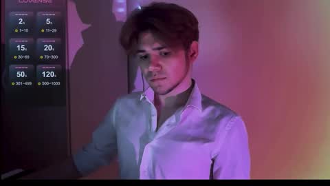 Snapshot of 1roberttt chatting on September 13, 10:33 pm 1roberttt online show from September 13, 10:33 pm