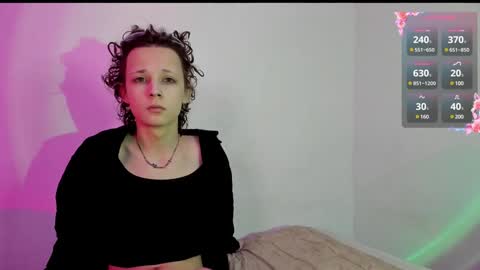 Snapshot of 1vampirella_gs chatting on January 14, 10:44 pm Milos online show from January 14, 10:44 pm