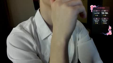 Milos online show from December 5, 10:39 pm