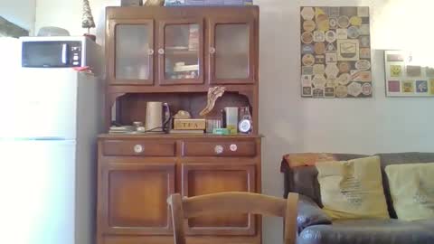 22esserre online show from March 25, 1:26 pm