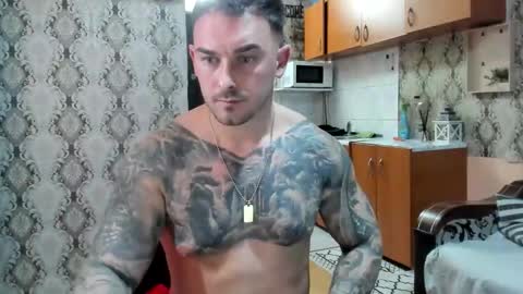 2sexymuscles online show from November 25, 9:28 pm