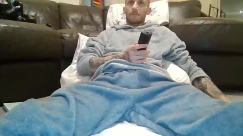 420feetloverr420 online show from March 30, 1:17 am