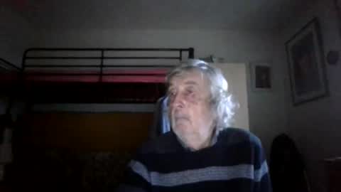 78kiss online show from December 21, 3:42 pm