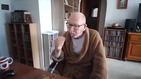  Papi  online show from March 1, 9:42 am