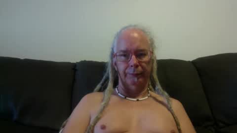 808dred online show from April 18, 7:40 pm