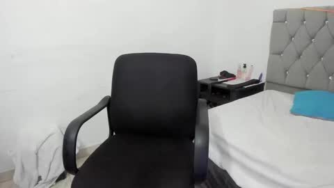 DERECK online show from February 9, 1:16 pm