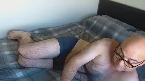 God Zeus online show from April 12, 1:23 pm