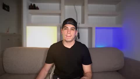 _aesthetic online show from February 9, 1:05 pm