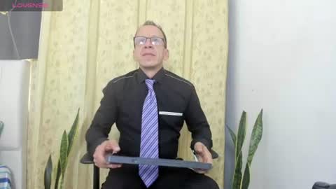 Axel online show from July 7, 11:47 am