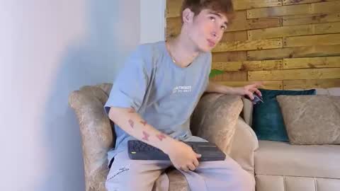 Dante online show from December 15, 9:01 pm