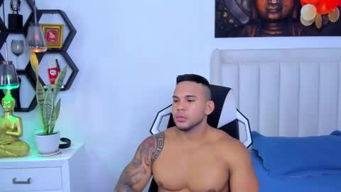 _matthew_santos_ online show from October 30, 11:28 pm