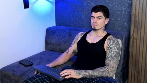 _mrcock_ online show from May 20, 3:46 am