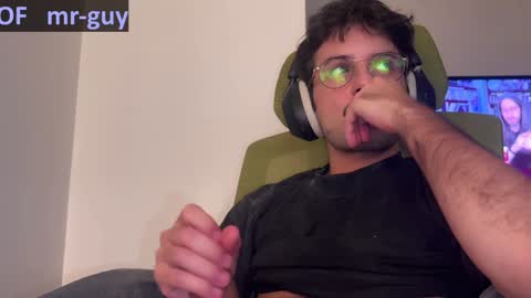 _mrguy_ online show from December 17, 1:49 pm