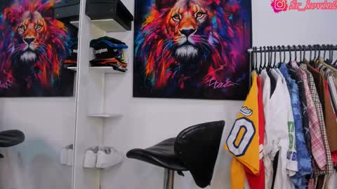 Kevin  online show from November 4, 11:11 am