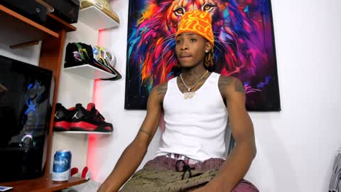 Kevin  online show from February 5, 2:40 am