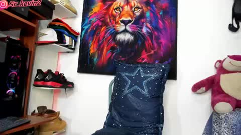 Kevin  online show from March 11, 9:02 am