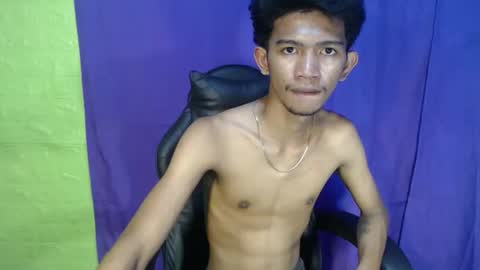 _rellvanxx online show from January 8, 11:43 pm