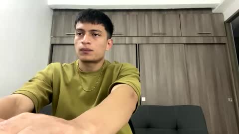 Juan Pablo-independent model online show from September 23, 12:54 am