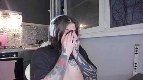 _torfin_ online show from December 26, 6:09 am