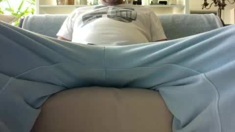 a_nice_dick_77 online show from March 24, 10:09 am