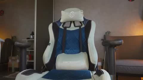 Alex online show from October 11, 7:56 am