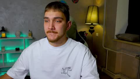 Alex online show from December 14, 5:07 am