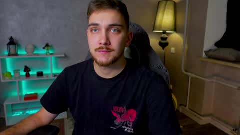 Alex online show from December 25, 4:22 am