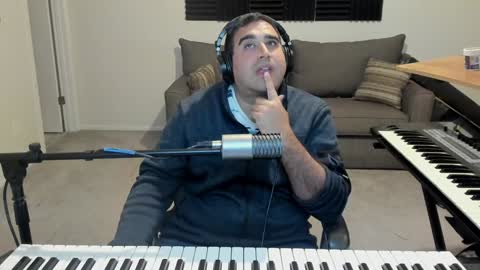 Aaron online show from January 25, 12:38 am