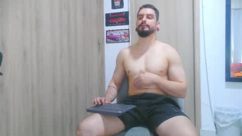 Aaron kwok online show from October 23, 1:42 am