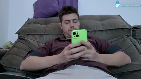 Aaron  online show from February 25, 7:58 pm