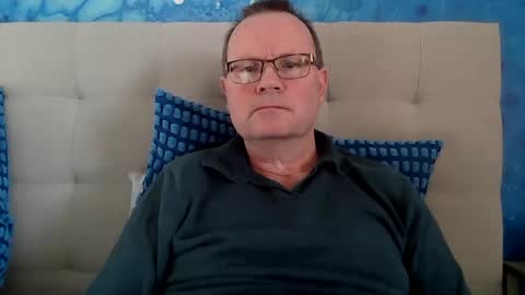 Snapshot of accel4 chatting on January 30, 8:54 am accel4 online show from January 30, 8:54 am