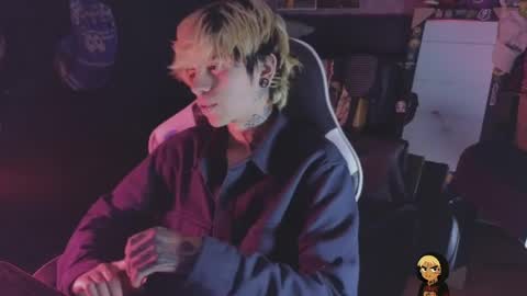 Acid Milo online show from May 20, 6:09 am