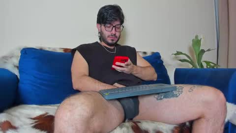 R. online show from January 21, 10:45 am