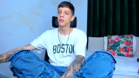 Snapshot of adam_hard_ chatting on March 6, 8:59 pm Adam online show from March 6, 8:59 pm