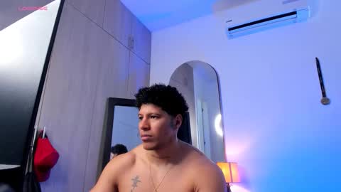 adambrocs1 online show from March 27, 4:41 pm