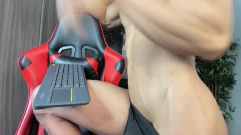 Adan Sin online show from February 28, 8:52 pm