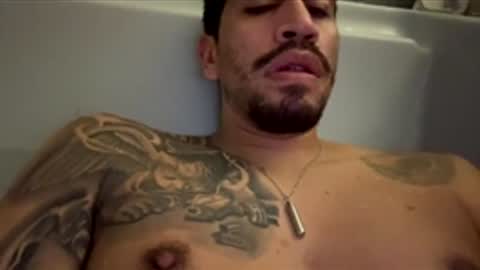 addictedtobustnloads1 online show from January 5, 7:17 pm