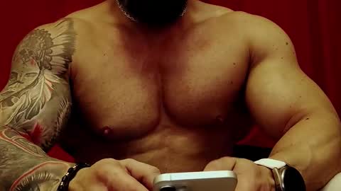 Adonis online show from February 4, 5:30 pm