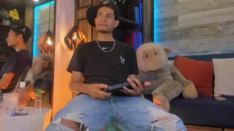 adonis_wb online show from November 18, 1:53 am