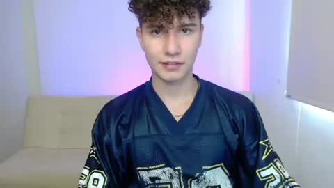 adrian morelli online show from August 6, 8:04 pm