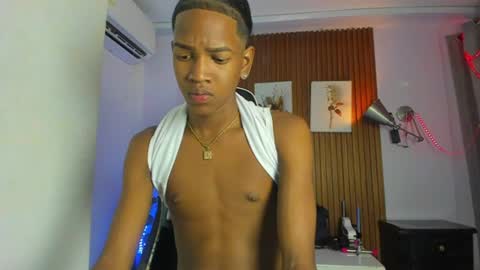 afrowayuu online show from June 9, 5:58 pm