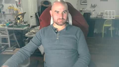 Aggieswing online show from December 6, 4:03 am