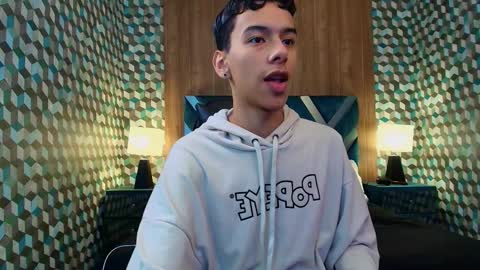 aiden_royce online show from October 2, 3:32 am