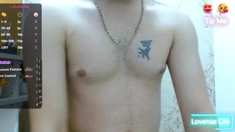 Snapshot of airon_blade chatting on February 16, 1:05 am A I R O N online show from February 16, 1:05 am