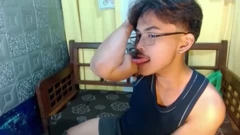 aivanboyyy online show from March 26, 12:42 pm